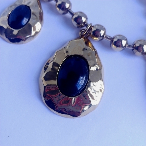 Gold Chain with Black Stone Teardrop Necklace Earrings Set - Picture 5 of 5